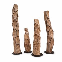 Ensemble de quatre piliers en bois sculpté nid d'abeille sur mesure, service de fabrication OEM pour projet de hall d'hôtel