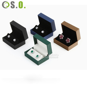 กล่องใส่ต่างหูแบบหนังเทียมพร้อมแผ่นพลาสติกเสริม ทนทาน น้ำหนักเบา สำหรับป้องกันต่างหู จำหน่ายจากโรงงาน รับสั่งซื้อจำนวนมาก - Product Image 6