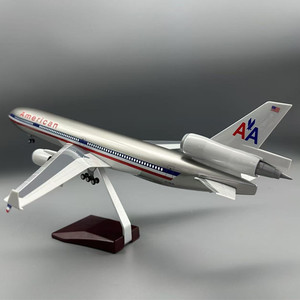 Hot Giáng Sinh Quà Tặng Thiết Lập Có Thể Sạc Lại Quy Mô 1:130 47Cm Quy Mô Lớn MD-11 Mỹ Ánh Sáng Máy Bay Cho Bán - Product Image 1