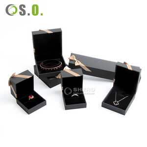 Nouvelle Arrivée Boîte à Bijoux de Voyage de Luxe Noire et Rouge, Vente en Gros, Logo Personnalisé, Boîte de Rangement pour Pendentifs, Bagues et Boucles d'Oreilles avec Nœud Papillon - Product Image 3