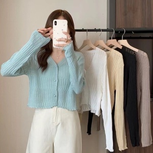 <span class=keywords><strong>Cardigan</strong></span> court de style coréen pour femmes, pulls à manches longues, col en V, bord d'oreille en bois, veste tricotée fine - Product Image 2