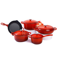 Cocotte en fonte à double usage avec revêtement émaillé intérieur et extérieur, fond plat, compatible gaz et induction, personnalisable