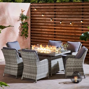 ชุดโต๊ะรับประทานอาหารกลางแจ้ง 6 ที่นั่ง พร้อมโต๊ะเตาไฟหวาย เฟอร์นิเจอร์ลานบ้าน ชุดรับประทานอาหารในสวน และโต๊ะเตาไฟสำหรับบาร์บีคิว - Product Image 1