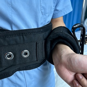 Ensemble de contention médicale – Menottes de poignet non amovibles avec ceinture de maintien – Menottes de bondage BDSM – Fixateur d'extrémités pour patient en milieu hospitalier - Product Image 6