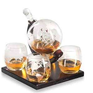 2023 Wholesale Handmade Borosilicate Glass Clear Classic Globe Shaped <strong>Decanter</strong> with Oval Wooden Base for <strong>Whiskey</strong> - Product Image 3