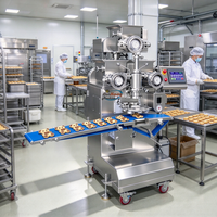 Machine automatique pour la fabrication de biscuits en forme d'ours |   Machine à double remplissage et à encrustation BK-168-II pour les usines de desserts