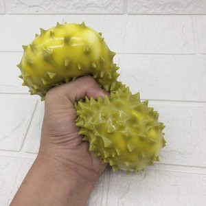 Jouet anti-stress en forme de <span class=keywords><strong>tomate</strong></span>, simulation réaliste, balle TPR souple pour soulager la pression et déstresser - Product Image 1
