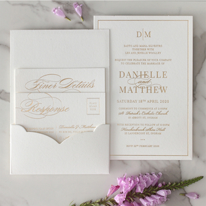 Trung Quốc Nhà sản xuất của giá tốt lời mời đám cưới dập nổi Thẻ các tông giống như hộ chiếu Thiệp mời đám cưới - Product Image 2