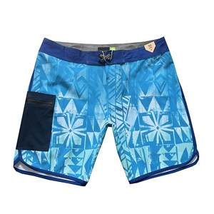 Shorts de sport pour homme à coupe confortable avec poche zippée, séchage rapide, respirant pour l'entraînement quotidien - Product Image 1