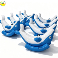 Balançoire gonflable en forme de dauphin, balançoire flottante en PVC pour parc aquatique, jouet gonflable pour enfants, à utiliser en extérieur ou en intérieur, pour la piscine et les divertissements