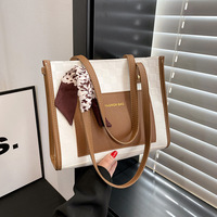 Vente chaude grande capacité sac fourre-tout pour les femmes usine en gros étanche Portable mode ruban de soie pour collège étudiant livre