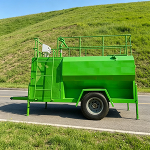 Machine d'hydrosemeur de pente à roues de 8000 L pour semis de graminées, facilement déplaçable et utilisable - Product Image 1