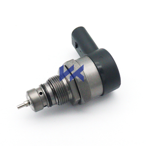 Soupape de pression de carburant Common Rail 0281006015 pour Toyota YARIS <span class=keywords><strong>AURIS</strong></span> 1.4 <span class=keywords><strong>D4D</strong></span> - Product Image 2