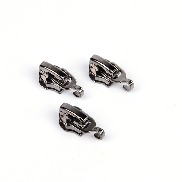 Dawei Brand 5# 7# Good Price Factory Direct Custom Zinc Alloy Zip Slider Puller for Bags/luggage/handbag/clothes/backpack/tent