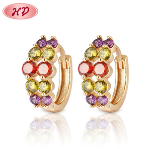 2017 dubai 18 chapado en oro pendiente de joyería de diseños - Product Image 1
