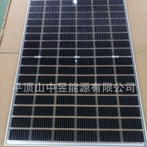 Panneau solaire monocristallin demi-cellule 320W, rendement 30%, pour applications BIPV - Product Image 2