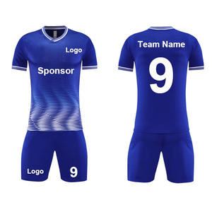 Completi da Calcio Personalizzati Rosa Retrò Traspiranti da Uomo, Maglie Sportive Vuote Sublimate ad Asciugatura Rapida - Product Image 5