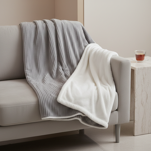 Manta Lista para Enviar con Entrega Rápida |   Terciopelo de franela acanalado con forro de velveteen |   Ropa de Cama para Hotel en Stock |   Lote al por Mayor Disponible - Product Image 1