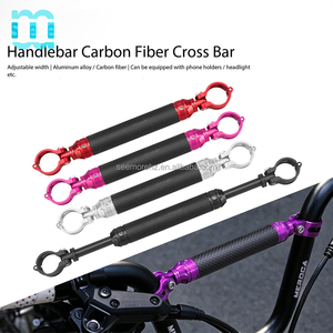 Supporto per luce manubrio bici pieghevole SeeMore BMX, estensore regolabile in carbonio per manubrio a coda di rondine, pieghevole a M - Product Image 1