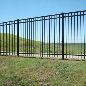 Panneaux de clôture <span class=keywords><strong>en</strong></span> fer forgé, peints par pulvérisation, panneaux de clôture <span class=keywords><strong>en</strong></span> tube carré galvanisé pour la balustrade extérieure de la villa - Product Image 2