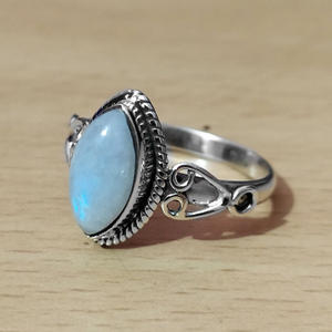 Anello H331 in Argento con Gemma Ovale Naturale, Montatura a Castone, Gioiello Unisex alla Moda, Idea Regalo - Product Image 1