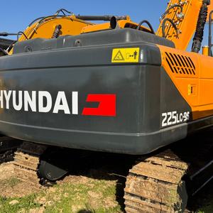 Excavatrice Hyundai 225 de 25 tonnes d'occasion en bon état, moteur d'origine en stock, livraison rapide - Product Image 5