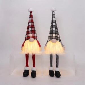 Dúo de Gnomos Suecos Iluminados Festivos con Patas Colgantes de Peluche Suave para Decoración Navideña del Hogar - Product Image 5