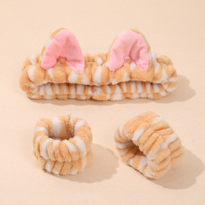 Female Autumn and Winter Cute Plush Cat's ears Hair Band 3D <b>Face</b> Wash Makeup Moisture proof Sleeve Stripe Wrist Band - Product Image 6