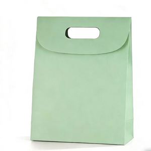 Bolsas de Papel Kraft Verde Biodegradables y Reciclables Personalizables con Asas Troqueladas para Empacar Pequeños Snacks - Product Image 1