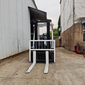 Prix de gros Bon état Moteur Mitsubishi TCM Chariot élévateur diesel 3 tonnes 4 roues Garantie 2 ans - Product Image 3