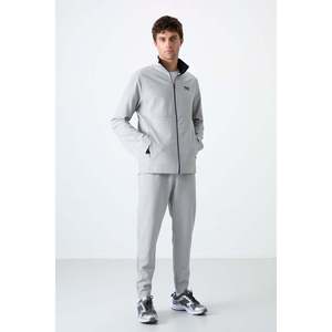 Conjunto Deportivo Air Jones para Hombre, Corte Estándar, Color Gris, Ropa Deportiva Cómoda de Mezcla de Poliéster, Viscosa y Elastano para Uso Diario - Product Image 4