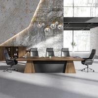 Moderne BIFMA passé 10 personnes table de conférence avec boîte de sortie de câble