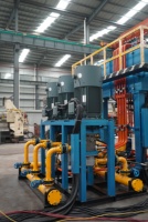 Presse d'extrusion CNC Hengda à course courte 1250T 230Kw pour profilés solaires en aluminium, avec profilé de référence fixe de 135 mm