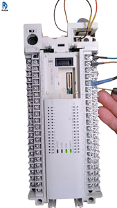 FX3U-64MR/ES-A PLC คอนโทรลเลอร์ลอจิกแบบตั้งโปรแกรมได้ โมดูลควบคุมอุตสาหกรรม โมดูล I/O ดิจิตอล หน่วยควบคุมอัตโนมัติ อุตสาหกรรม - Product Image 1