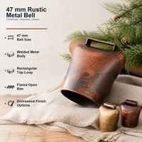 Cloche en métal rustique OEM personnalisée de 47 mm avec boucle supérieure rectangulaire, ornements suspendus soudés effet vieilli pour la décoration de souvenirs de Noël