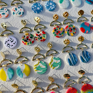 <span class=keywords><strong>Orecchini</strong></span> Geometrici Colorati in Oro per Donne, <span class=keywords><strong>Orecchini</strong></span> a Perno Rotondi in <span class=keywords><strong>Argilla</strong></span> <span class=keywords><strong>Polimerica</strong></span> - Product Image 1