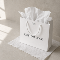 Sacs shopping en papier rose mat de luxe personnalisés avec logo, MOQ-100, avec papier de soie pour emballages cadeaux, vêtements, chaussures, cosmétiques