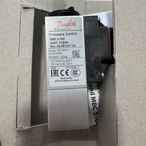 060N1036 MBS 5100 0-10 Bar 4-20mA G1/4 Aprobado para Uso Marino en Barcos - Product Image 3