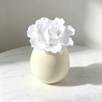 Diffuseur de parfum d'ambiance de luxe en gros pour la maison, diffuseur à bâtonnets d'huiles essentielles, fleur en céramique parfumée, désodorisant en plâtre aromatique