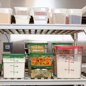 Boîtes carrées en polypropylène translucide de petite capacité 0,95 L 0,47 L avec couvercle hermétique en plastique pour prolonger la durée de conservation des aliments, hôtels, restaurants - Product Image 4