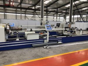 Machine de soudage automatique de recouvrement de trou intérieur de cylindre de machine de revêtement interne de tuyau CNC - Product Image 3