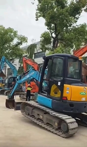 Excavadora de Orugas U40 de 4 Toneladas de Marca Superior, 90% Nueva, Usada en Excelentes Condiciones, Pocas Horas de Trabajo, Motor Principal en Venta para Japón - Product Image 2