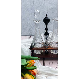 Juego de Aceite y Vinagre con Dos Botellas de Vidrio Soplado y Base de Madera, Principios del Siglo XX - Product Image 2