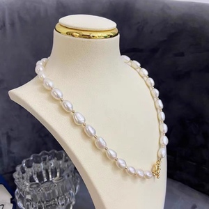 Collier en perles baroques atmosphériques de haute qualité pour femmes pour l'automne et l'hiver - Accessoires de beauté naturels - Product Image 2