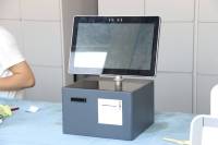 Kiosco de Autoservicio de Escritorio de 15.6 Pulgadas, Máquina Automatizada de Recepción de Hotel, Lector de Tarjetas de Identificación, Dispensador de Tarjetas, Impresora Térmica SDK para