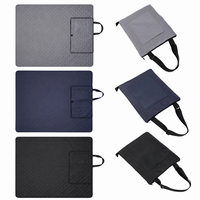 Tapis de pique-nique d'extérieur multifonctionnel imperméable et résistant à l'humidité, doublure polaire épaisse pour une chaleur optimale, avec poignée de transport, portable