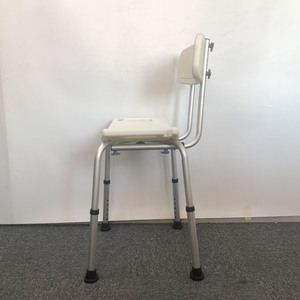 Chaise de douche antidérapante avec dossier et hauteur réglable pour personnes âgées et femmes enceintes - Product Image 3