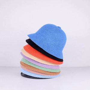Chapeaux Bob Unisexe en Laine Douce 100% pour la Vente en Gros, Chapeaux de Pêcheur en Tissu Éponge, Logo Brodé Personnalisé, Quatre Saisons - Product Image 1