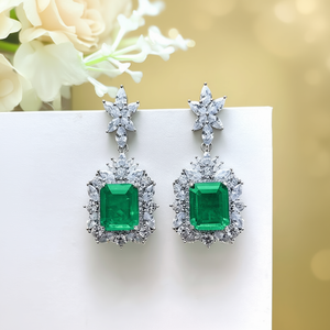 Orecchini Pendenti E2875 con Gemma Verde, Classici a Forma di Fiore, con Cristalli e Strass, Gioielli da Sposa in Lega con Montatura a Griffe - Product Image 2