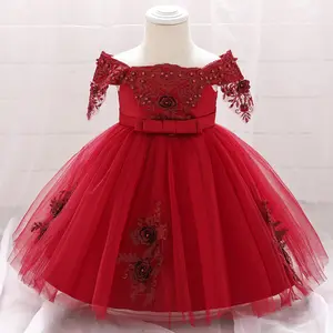 2023 Vestido de primer año para niñas Vestido de princesa con perlas Vestido de novia con hombros descubiertos para bebés